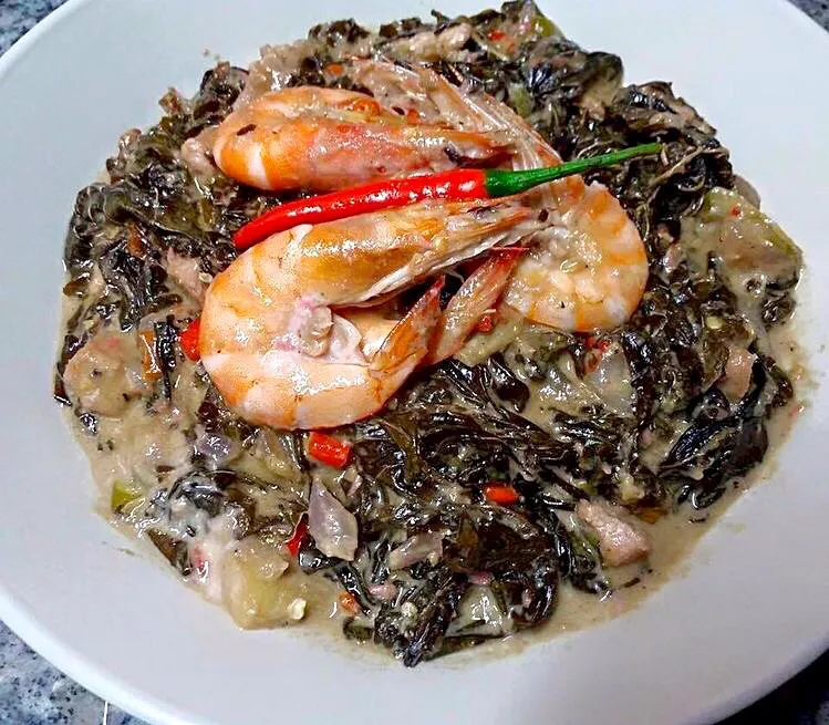 Snapdishの料理写真:Coconut taro leaves with prawns
Filipino dish- Laing|🌺IAnneさん