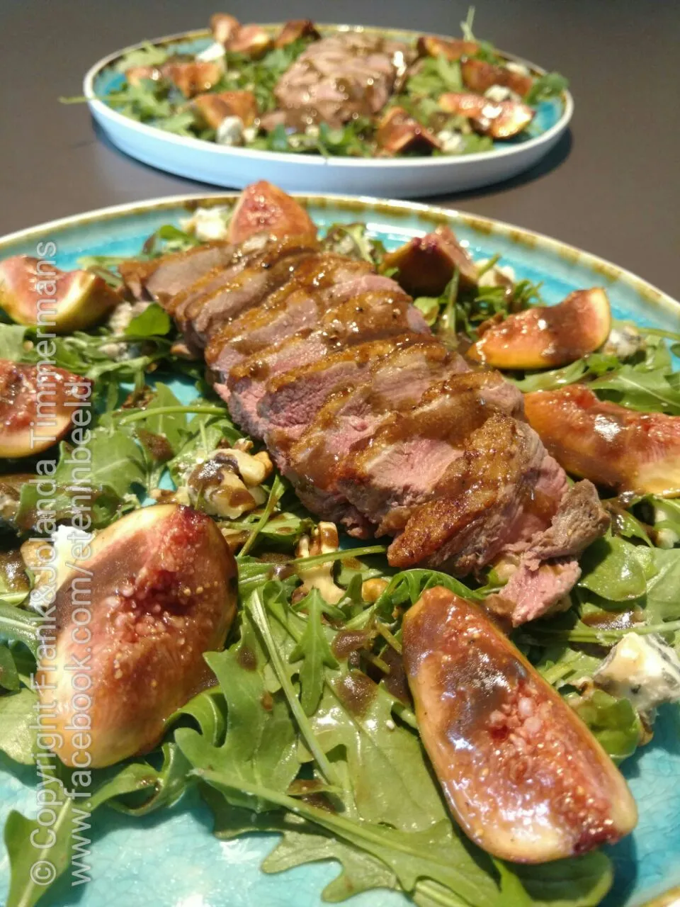 DUCK SALAD WITH GLAZED FIGS, BLUE CHEESE & WALNUTS|Frank&Jolanda - Eteninbeeldさん