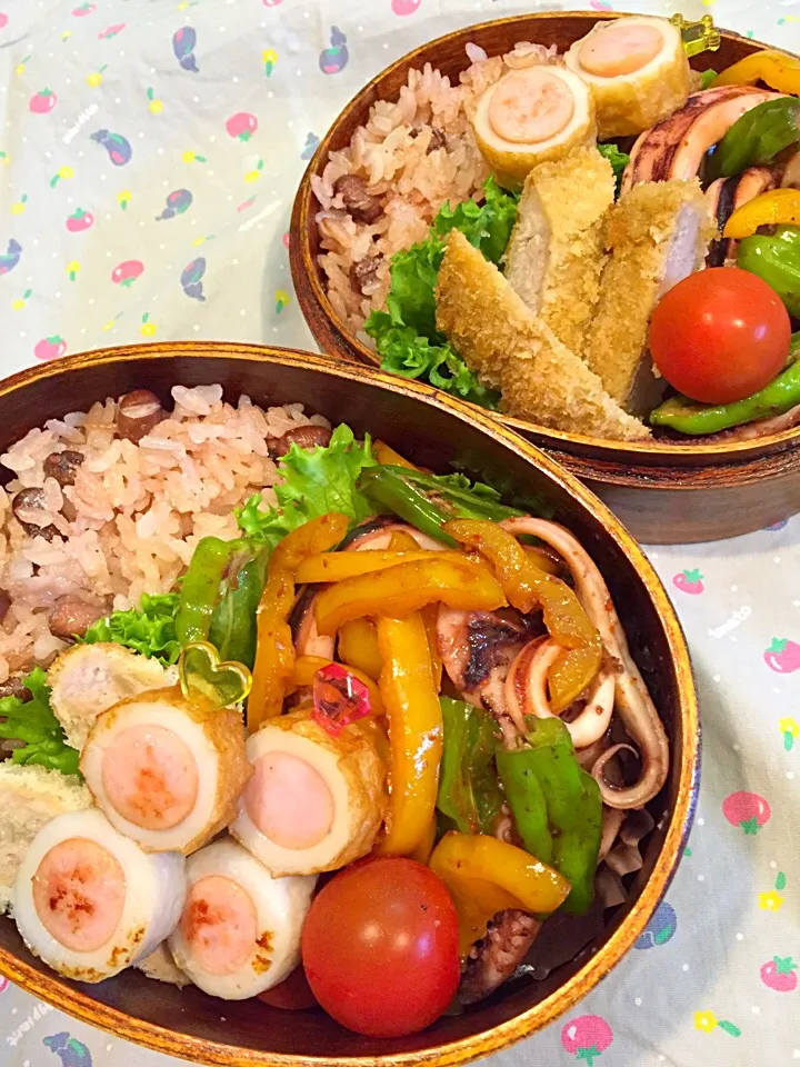 小豆ごはん
いか獅子唐パプリカのバター醤油炒め
チキンカツ
ちくわINソーセージ
グリーンリーフ
ミニトマト|ひななぎさん