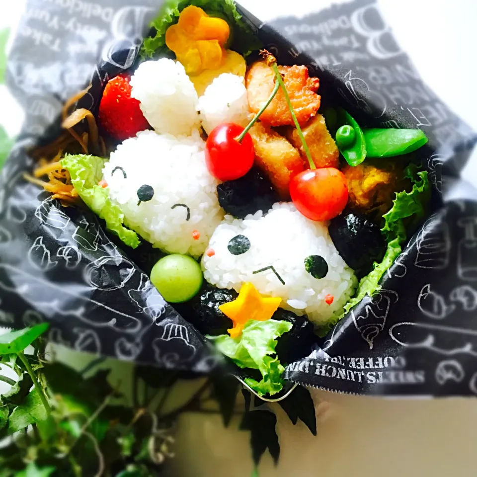 長女のお弁当◡̈♥︎  🐰うささん&ぱんだ🐼弁|usakoさん