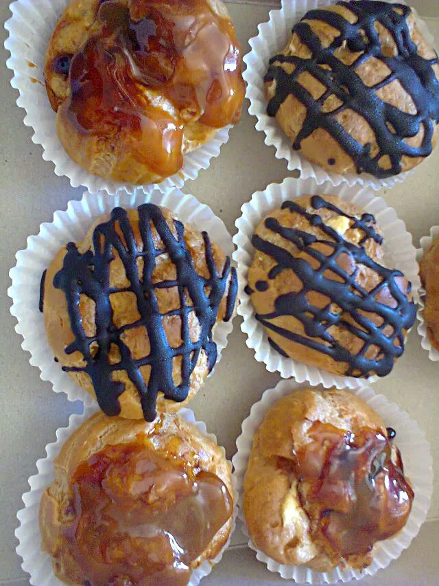 chioux pastry, profiteroles, cream puffs or whatever you call it...😍|Lohan Brownさん