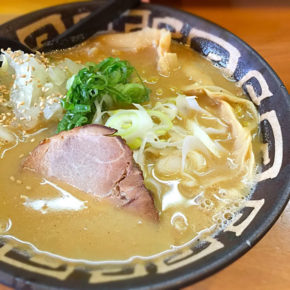 Snapdishの料理写真:札幌、澄川の「麺恋佐藤」にて味噌ラーメン。|リュカさん