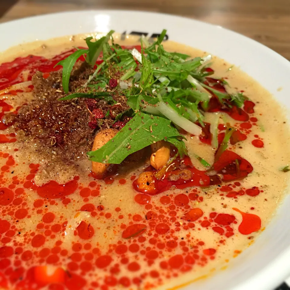 札幌駅北口。175°DENO の担々麺。花椒がっつり！うまい♪|リュカさん