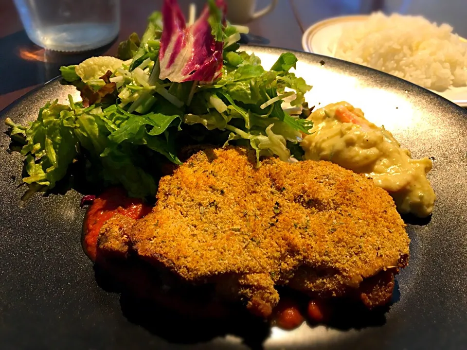 若鶏の香草パン粉焼き トマトとグリーンペッパーソース|chan mitsuさん