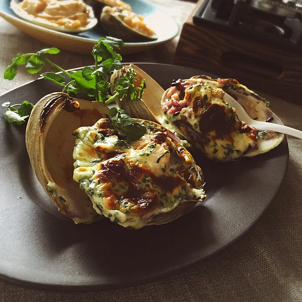 Snapdishの料理写真:大アサリの焼きとコキーユ (ポイントには半炊きリゾット)|シローさん