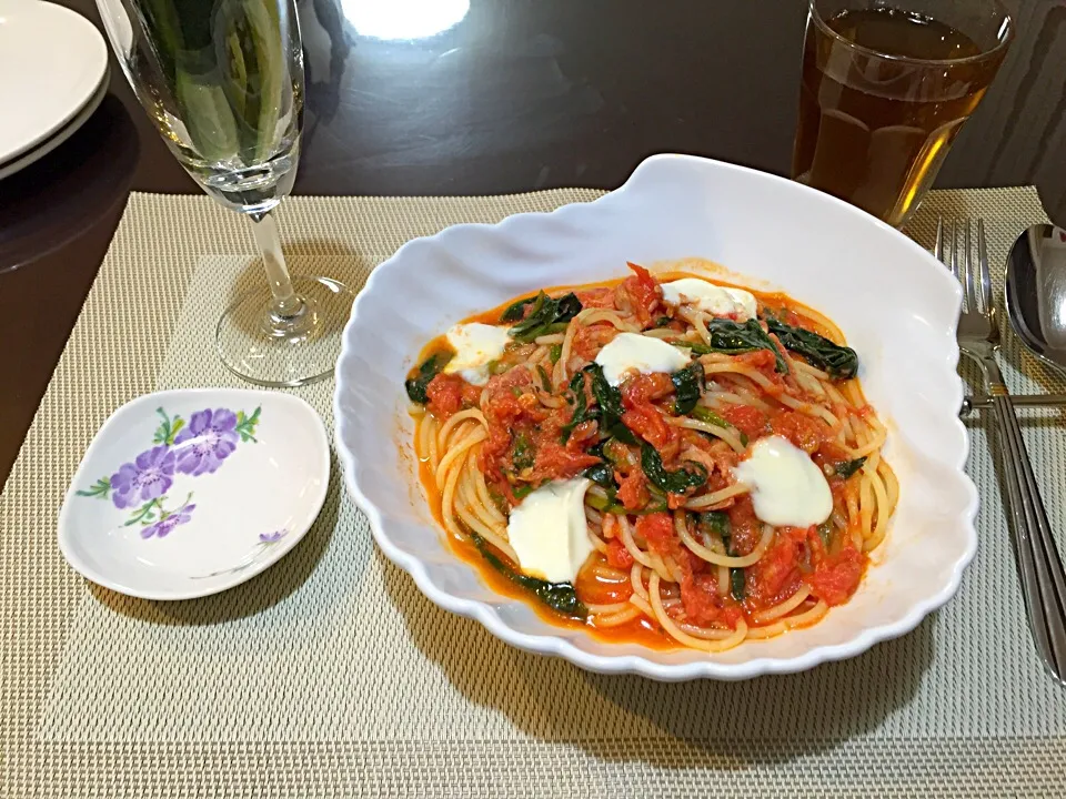 ほうれん草ツナトマトクリームパスタ|お豆さん