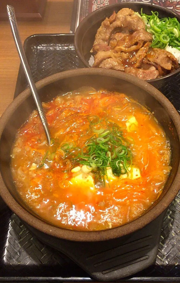 スン豆腐とミニカルビ丼|るみおんさん