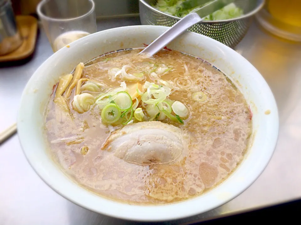 Snapdishの料理写真:ホープ軒千駄ヶ谷店のラーメン|まさま〜ささん