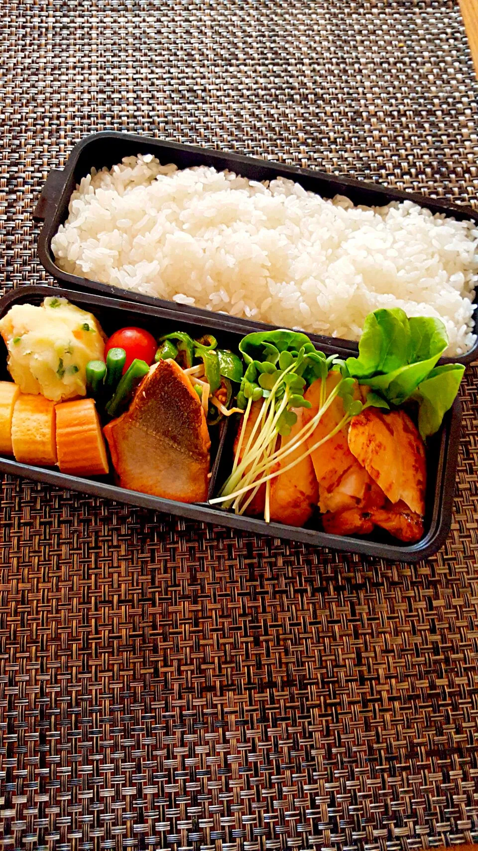 今日のお弁当❕鶏の味噌漬け焼き🐔🐔🐔|クッキングオヤジさん