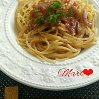 Snapdishの料理写真:お酒が進む♪いかの塩辛パスタ☆フライパン1つ！