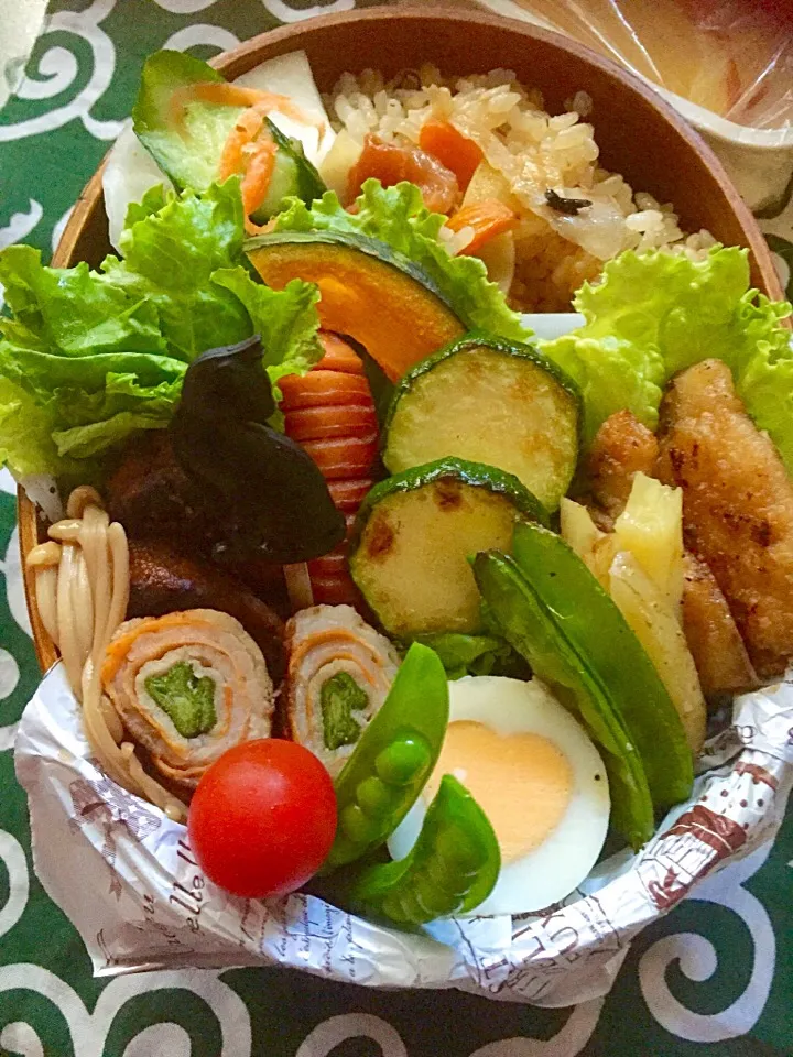 Snapdishの料理写真:まごわやさしい弁当
息子くんは置き弁バージョン|kiyomi sakuraiさん