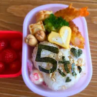 Snapdishの料理写真:5歳＊誕生日べんとう|りょうこさん