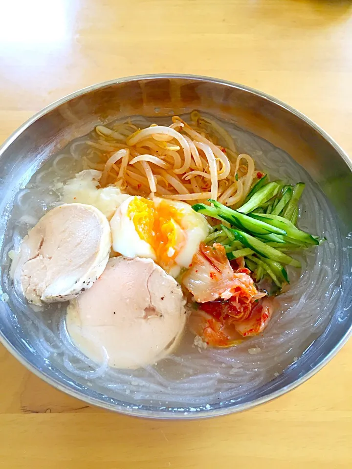 今日のお昼ごはん✨簡単🌟マロニーで冷麺✨|きりぼうさん