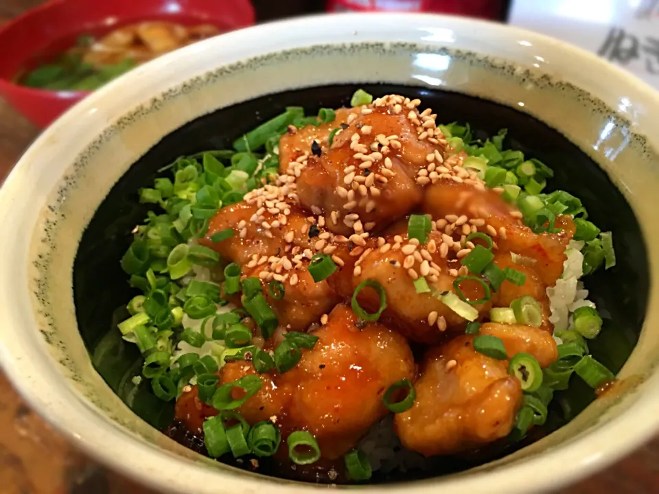 鶏ももの甘辛たれ丼|tadaroさん