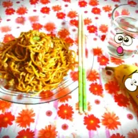 STIR  FRIED MINCED PORK NOODLES|VeeNee Taesiwaratさん