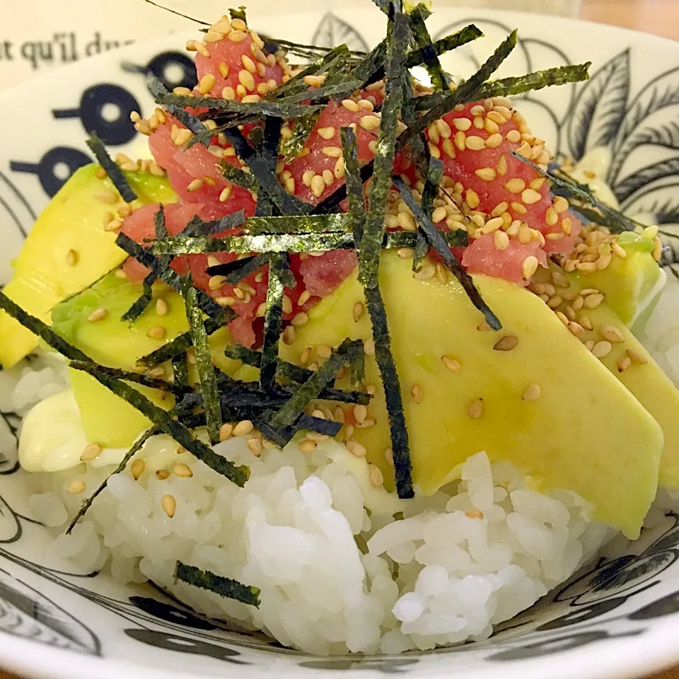 アボカドねぎとろ丼|Kyoko Tsuzukiさん