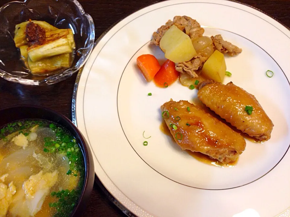 鶏手羽のマーマレード煮
肉じゃが
焼き茄子
玉ねぎと卵のスープ|カドラさん