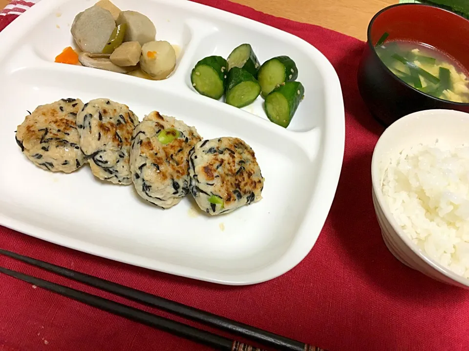 ひじきと枝豆入りつくね
里芋の煮物
きゅうりのピリ辛和え|まりさん