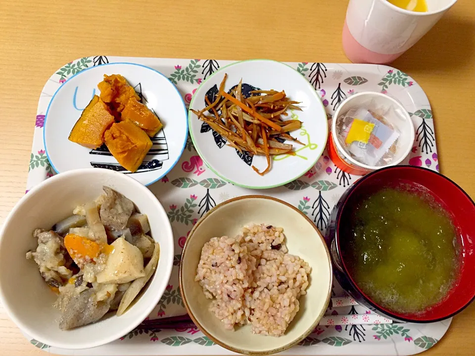 ５月18日
カボチャの煮物
きんぴら
納豆
筑前煮
玄米
とろろ汁|あちゃんみんさん