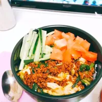 中華肉味噌でサッパリ3色丼❤️|AMUさん