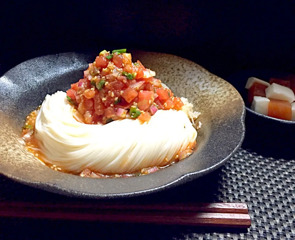 あいの料理 さっぱりトマトダレがけで、サラダ素麺|あいさん