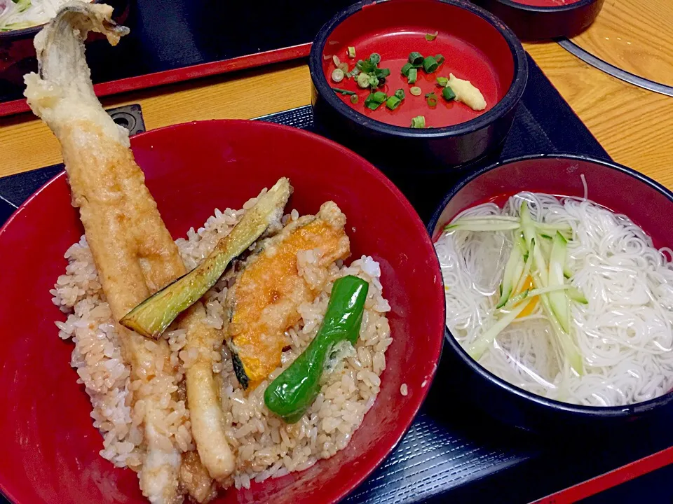 穴子天丼 本日の麺付き|T. Wonderさん