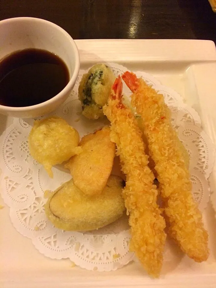 Shrimp and veggie tempura|🌺IAnneさん