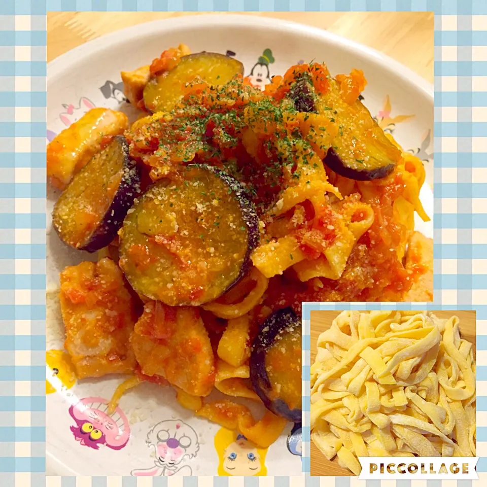 ♡手打ち麺でチキンとナスのトマトパスタ♡|りこちめめさん