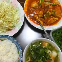 セロリの味噌汁・鶏肉のトマト煮
パセリのおかか和え|麻婆とうふさん