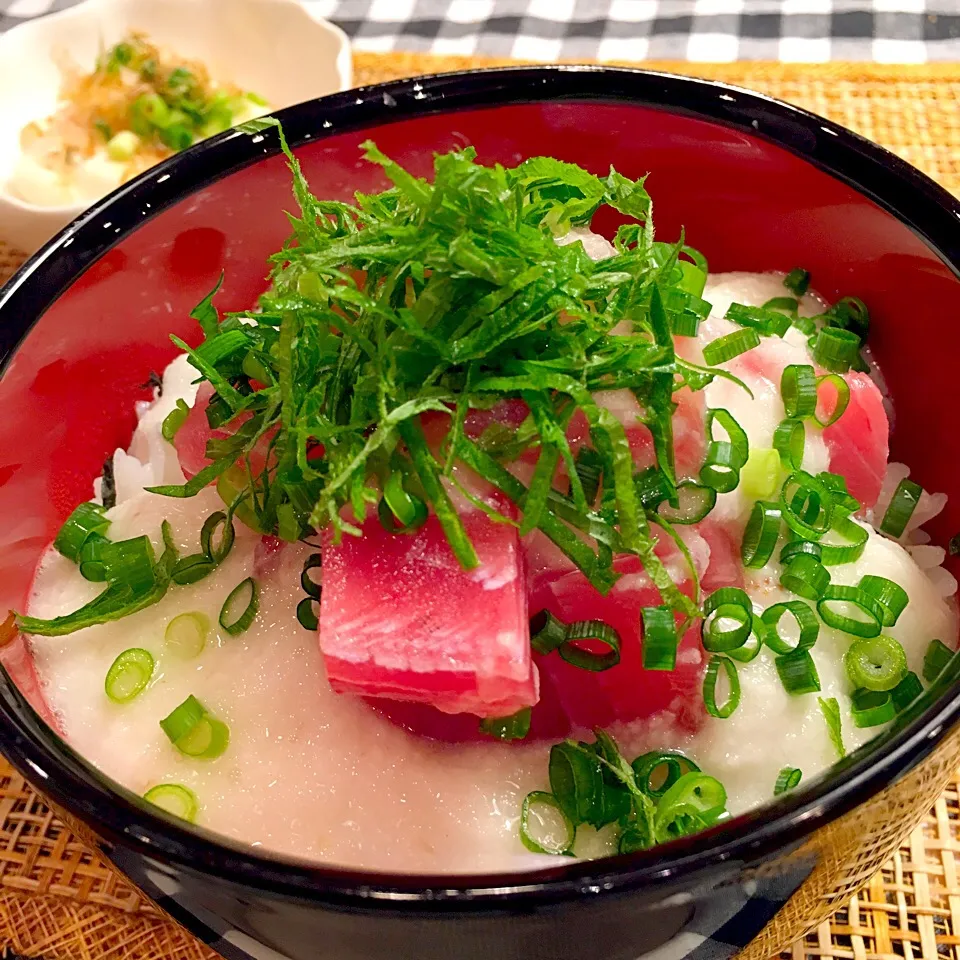 まぐろ山かけ丼|すずちゅんさん