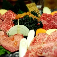 Snapdishの料理写真:肉肉(=ﾟωﾟ)ﾉ|Kazushige Yuharaさん