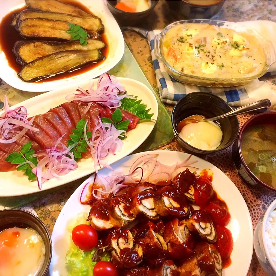 安い豚スライス肉と鶏ミンチを巻き巻きして作りました。安くて美味しいです。
(o^^o)|Mami  Kisiさん