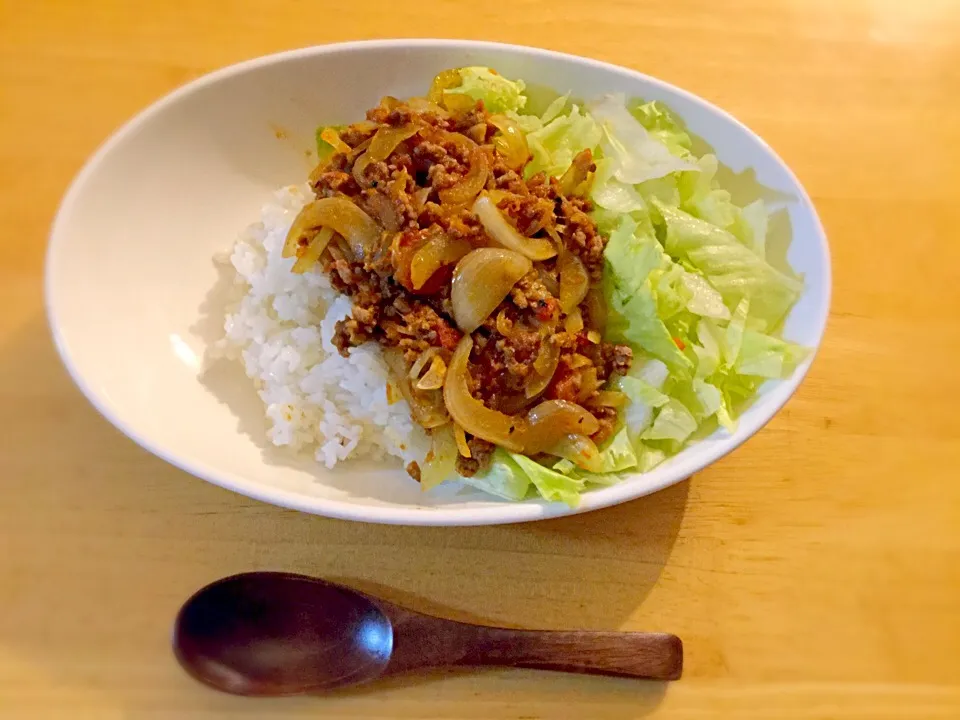 Snapdishの料理写真:野菜たっぷりドライカレー風|bubupopoさん