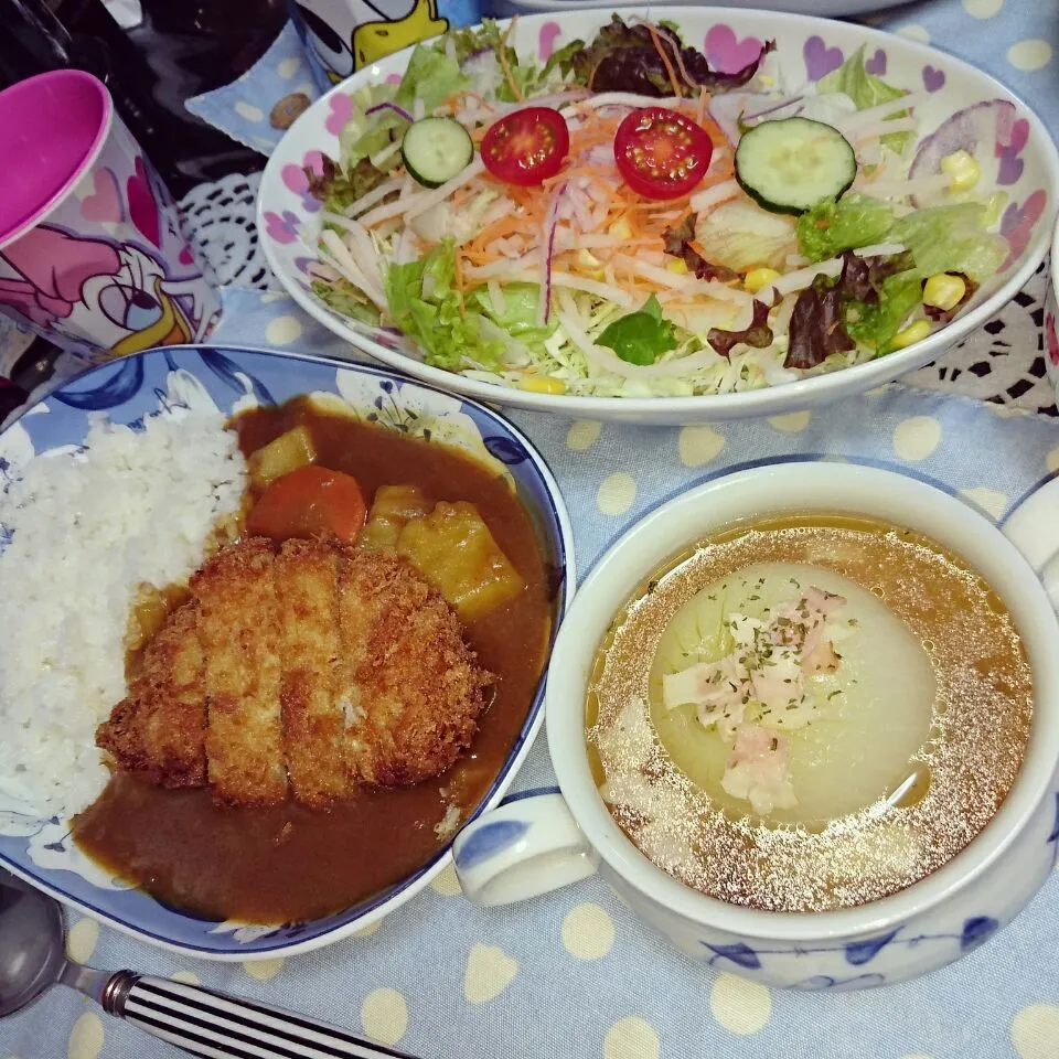 新玉ねぎ丸ごとスープとカツカレー🐷|ちゃきさん