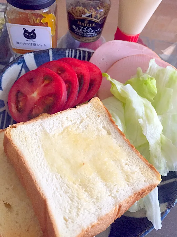 ペリカンの食パン、マメヒコの瀬戸内甘夏ジャム|たけのこジョニーさん