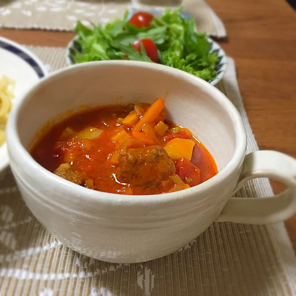 Snapdishの料理写真:今日の夕飯☆肉団子入りミネストローネアップ|あさこさん