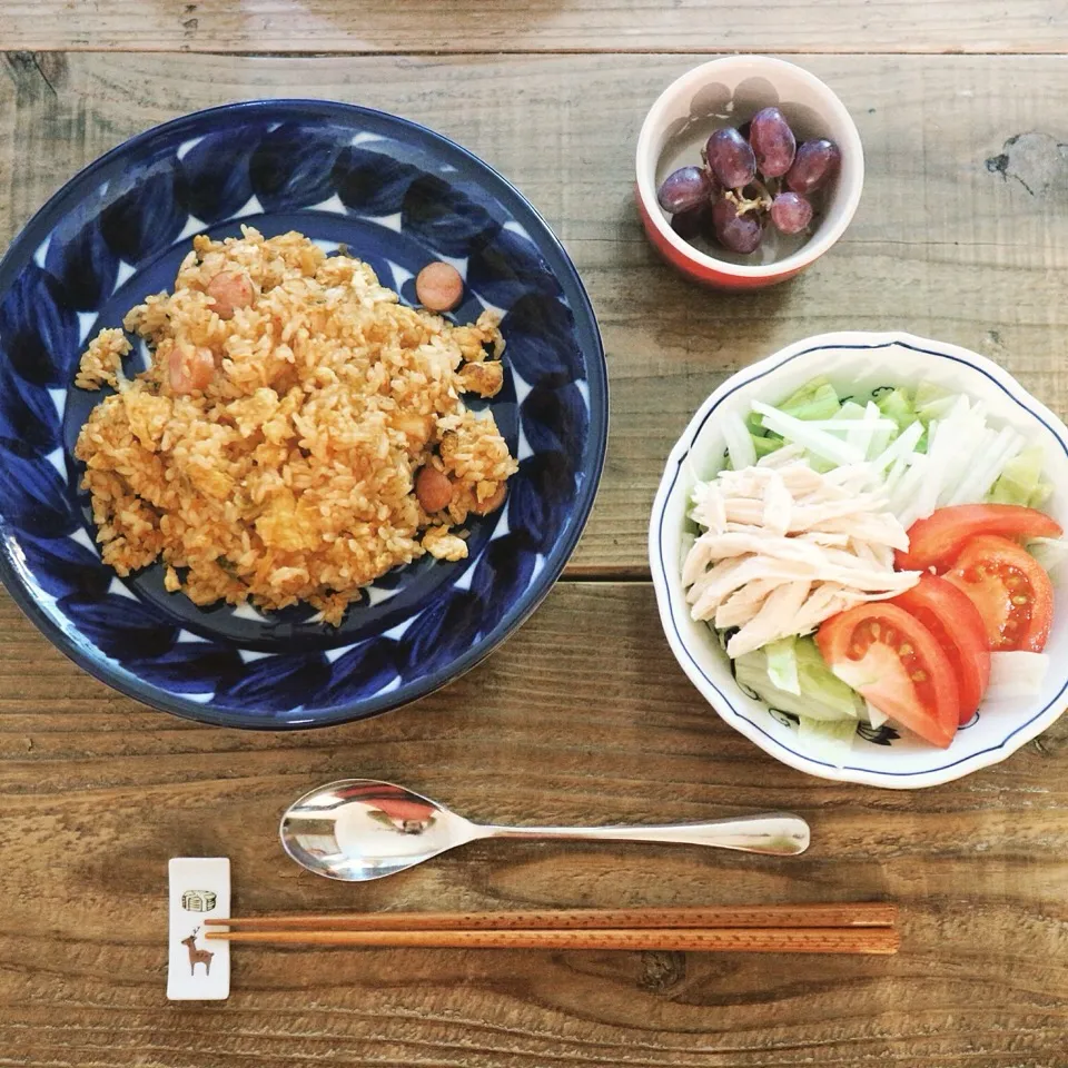 キムチチャーハン
ハーブチキン・大根・トマトのサラダ|aoさん