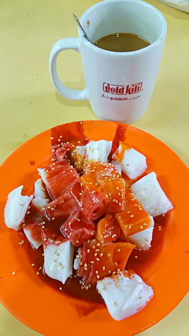 Weekend favourite breakfast 😙 Rice flour rolls 猪肠粉 + Kopi-C (Coffee with condensed milk) 😉😉😉😍😍😍 Popular stalls at market|🌷lynnlicious🌷さん