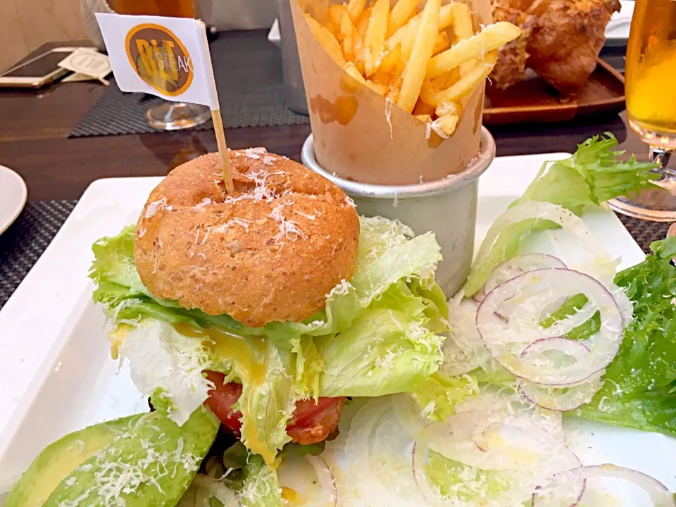 Hamburger at Tokyo|excellente cuisineさん