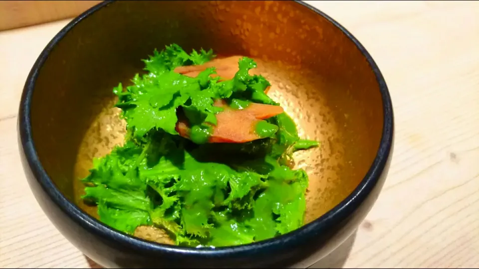 わさび菜ワサビ菜ドレッシング合え冷凍庫に眠っていた手作り唐墨添え(●^o^●)|陽月さん