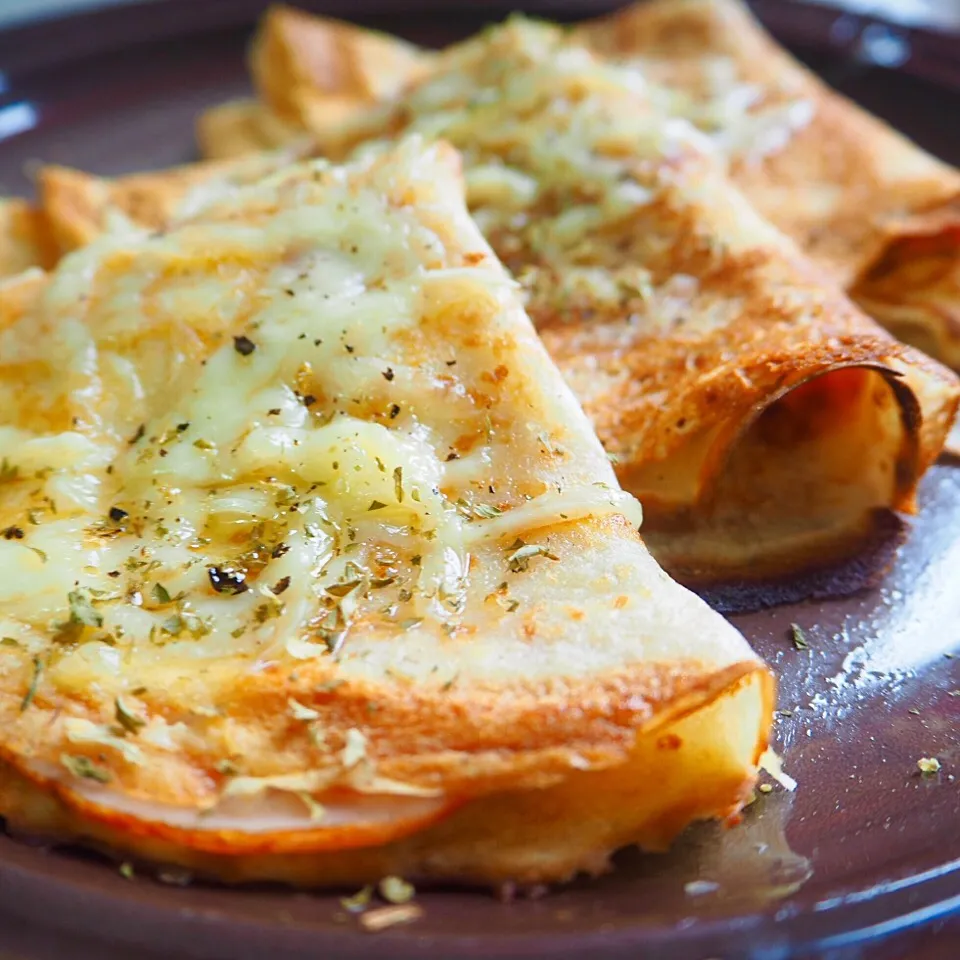 Snapdishの料理写真:Turkey cheese crepe|Misstyさん