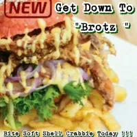 Snapdishの料理写真:Get down to Brotz this evening before 10.30pm for a great real Dinner !!
Get Da Deep Fried Soft Shell Crabbie for tonight's experimental burger .Crunch with Ara|Joe Vivekさん