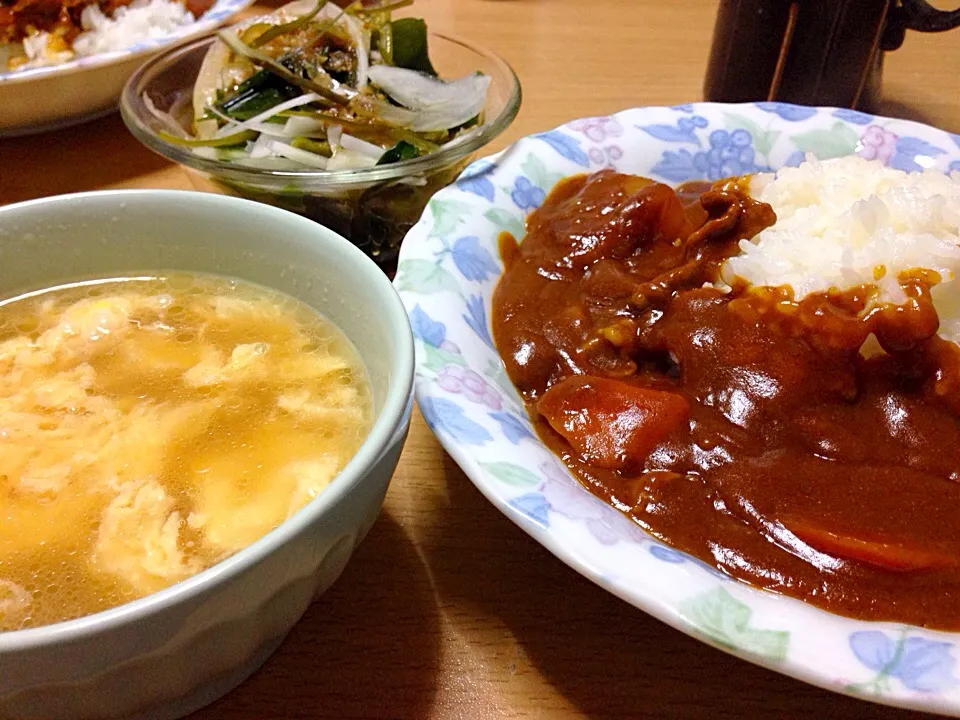 カレーと玉子スープと海藻サラダ|こんこんさん