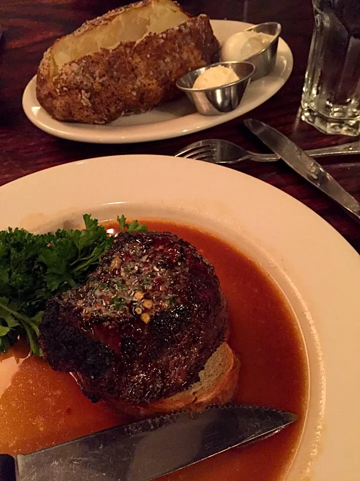 Snapdishの料理写真:Bison steak, baked potato|Elaine Cuylerさん