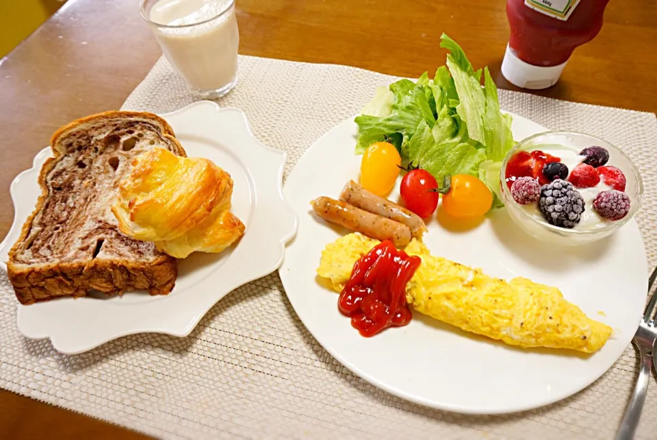 休日のんびり朝食🍽💕|🍎ゆかりんご🍎さん