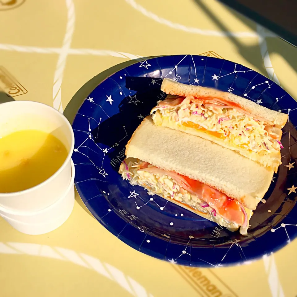 キャンプ朝ご飯|めぐさん