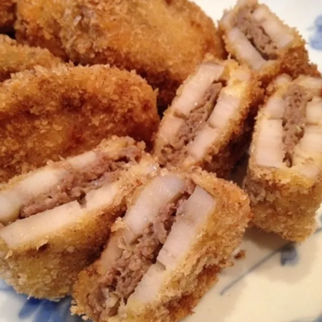 Snapdishの料理写真:イェジンさんの韓国風ハンバーグたねで 蓮根のはさみ揚げ #レシピブログ #RecipeBlog|レシピブログさん