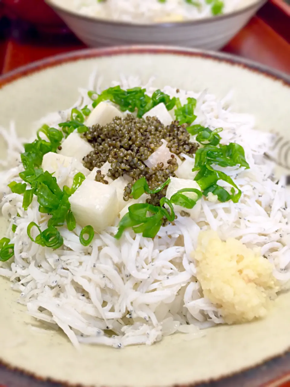 駿河湾釜揚げしらす丼 with 長芋とんぶり|FKTMPさん