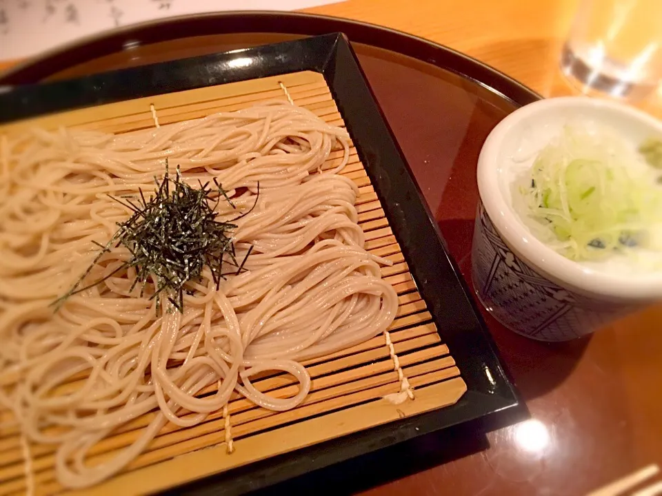 食事(ざる蕎麦)|naoko shimoshimbaraさん