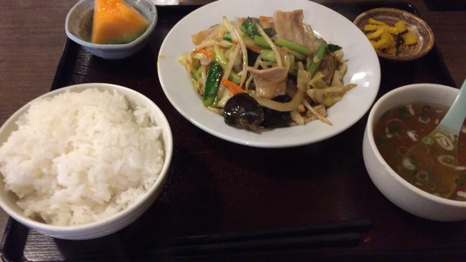 肉野菜炒め定食|おっちさん